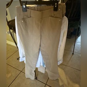 Ariat rising breaches